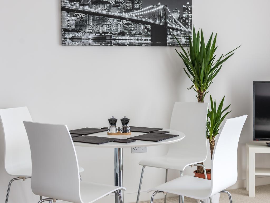 City View Apartment เบดฟอร์ด ภายนอก รูปภาพ